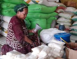 Gula Pasir Merangkak Naik, Pedagang Pasar Menjerit