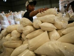 Dinas Perdagangan Mamuju Batasi Pembelian Gula di Minimarket