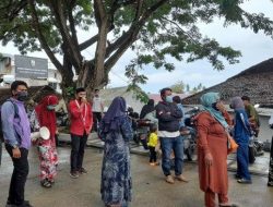 Kantor DPRD Sulbar Digeruduk Warga dan Massa GMNI