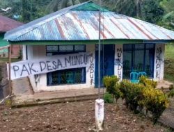 Kades Tampak Kurra Mamasa Diminta Mundur Karena Dituding Selewengkan Dana Desa