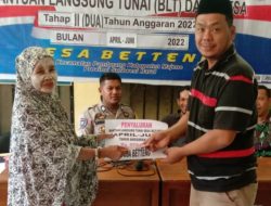 102 Keluarga di Desa Betteng Terima BLT-DD