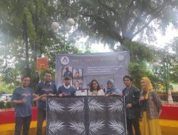 Frida Elizabeth Launching Batik Proklamasi