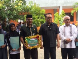 ASFA Foundation Serahkan Beasiswa Pendidikan kepada Siswa Siswi SMA 1 Majene