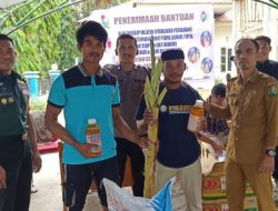 Kades Bonde Salurkan Bantuan Bibit, Pupuk hingga Racun Rumput