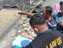 Tim Laboratorium Forensik Polda Datangi Lokasi Kebakaran Mamuju
