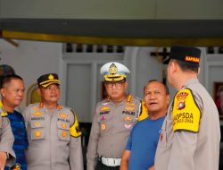 Kapolda Sulbar Kunjungi Gereja Katolik Paroki Santa Maria Mamuju