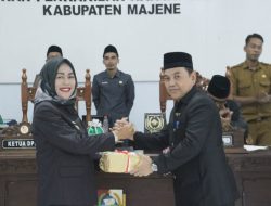 Ketua DPRD Majene Ajak Warga Kibarkan Merah Putih, “Tunjukkan Semangat Kemerdekaan dan Kebanggaan sebagai Bangsa Indonesia”