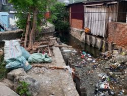 Komitmen Adipura Majene Dipertanyakan, Lima Hari Sampah Tak Diangkut Dekat Taman Kota Pangaliali